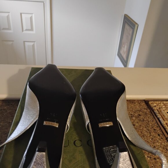 GUCCI Mallory Metallic Silver Slingback Pumps - Picture 7 of 9